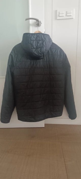 Abrigo Adidas Negro con Rayas Blancas