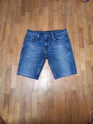 Pantalón vaquero corto levi Strauss
