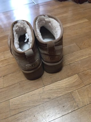 Botas UGG de piel beige/marrón