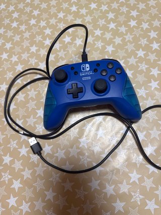 Mando HORI para Nintendo Switch con cable