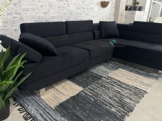 Sofá-rinconera en negro terciopelo