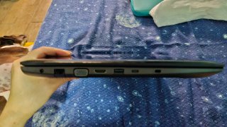 Asus Notebook Sottile Nero Argento
