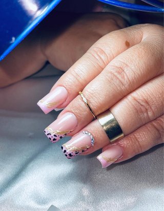 Manicura y Pedicura