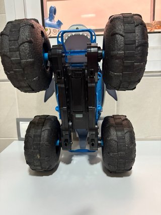 Coche teledirigido Megadolon