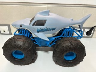 Coche teledirigido Megadolon