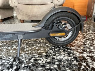 Patinete eléctrico Xiaomi Mi Electric Scooter Esse
