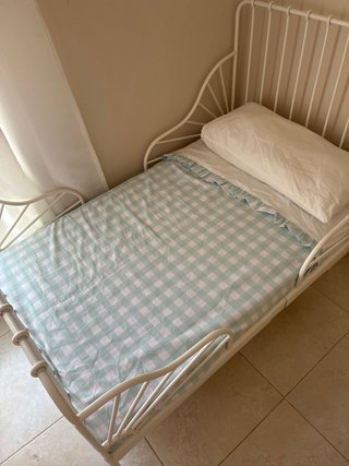 Cama infantil extensible blanca