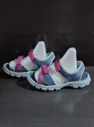 Sandalias de montaña y treking quechua N.32
