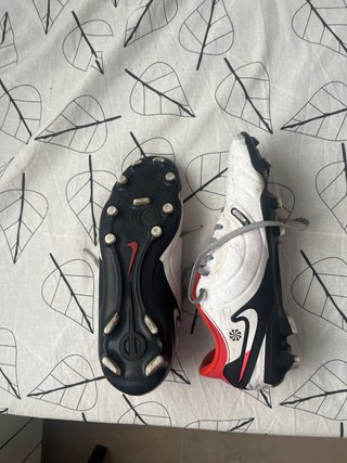 Botas de fútbol Nike Tiempo Talla 41