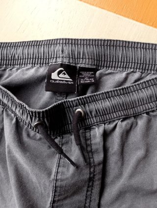 Lote 3 Camisetas y Pantalón Quiksilver T16