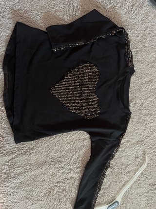 camiseta talla 6 con lentejuelas negra