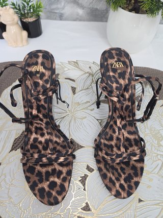 Sandalias de tacon mujer ZARA nuevo sin estrenar