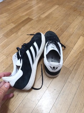 Adidas Gazelle Negro/Blanco