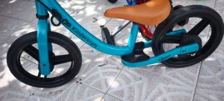 Bicicleta sin pedales Kinderkraft azul