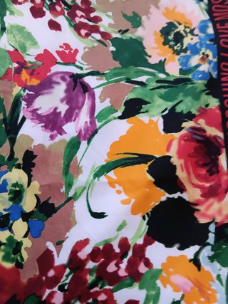 Foulard Love Moschino floreale