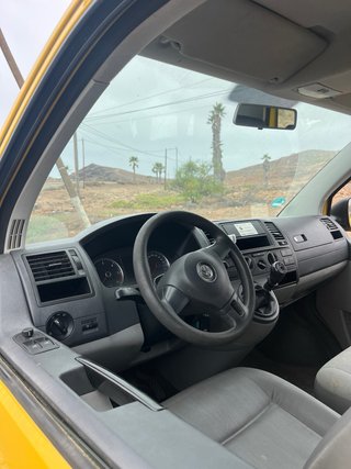 Volkswagen Transporter T5 2012