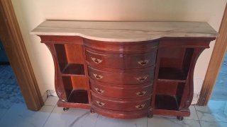 Mueble recibidor madera y mármol