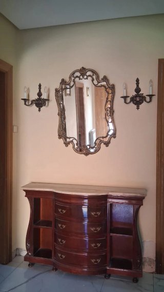 Mueble recibidor madera y mármol