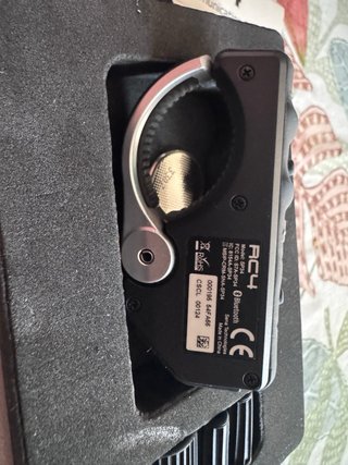 Mando a distancia y soportes adicionales sena
