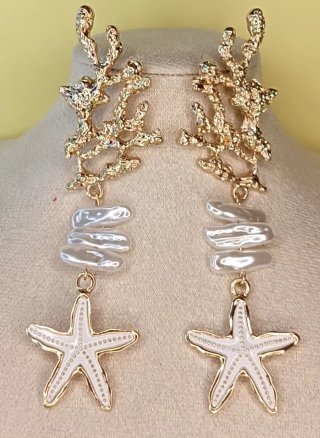 Pendientes largos marinos con perlas y estrellas