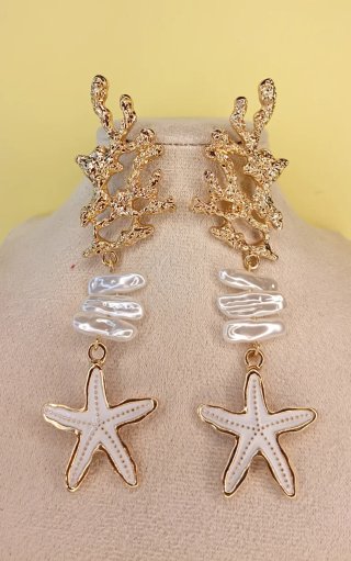 Pendientes largos marinos con perlas y estrellas
