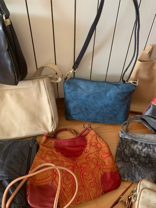 Lote de 18 bolsos