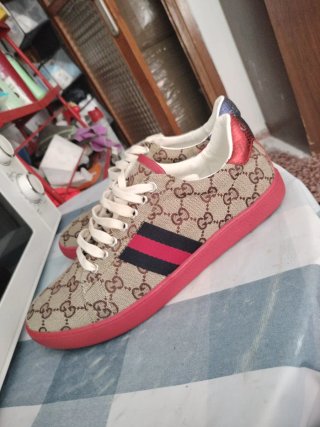 Sneakers Gucci con suola rossa, le migliori in assoluto