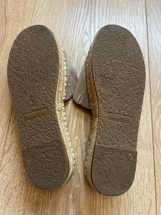 Sandalias Mule Espadrille Estrellas Beige/Plata