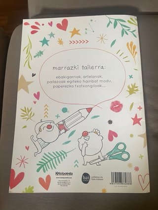 Libro infantil Musua - Marrazki tailerra
