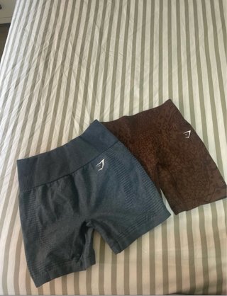 Mallas cortas Gymshark (marrón y gris)