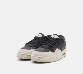 Sneakers Air Jordan 4 RM Light usate 2 volte