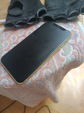 iPhone 11 128GB Giallo Batteria 72%