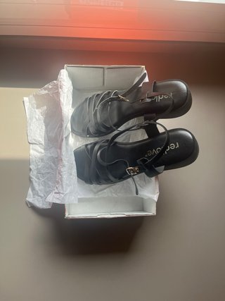 Sandalias negras Redlove