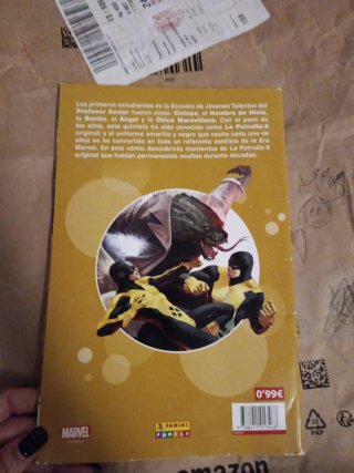 Lote 2 comic cuatro Fantasticos + regalo