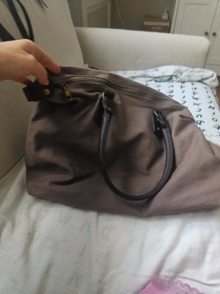 Bolso de lona marrón