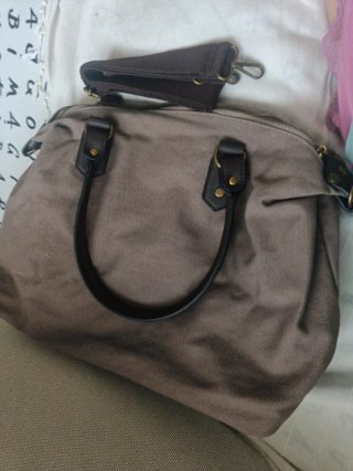 Bolso de lona marrón