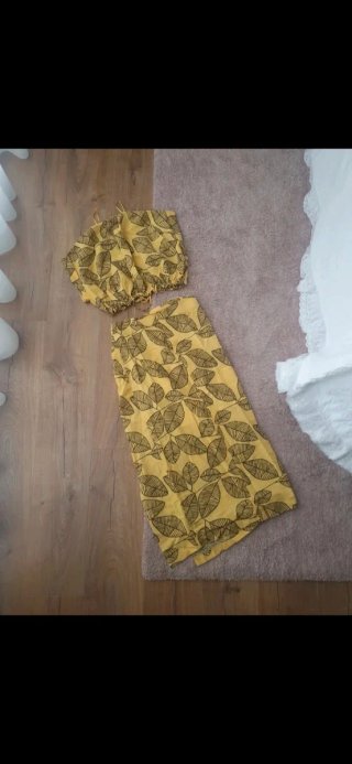 Conjunto Zara Falda y Top Estampado Hojas
