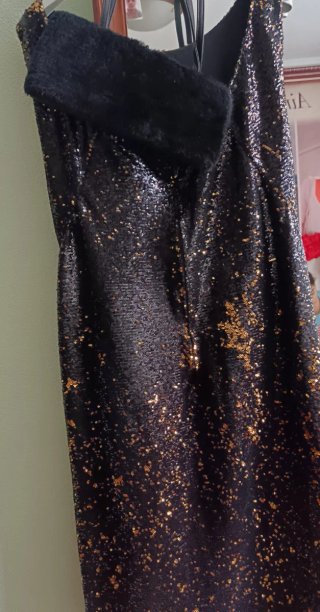 Vestido de fiesta lentejuelas negro y dorado
