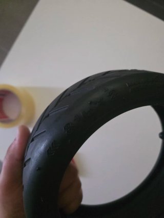 Llanta CST para patinete