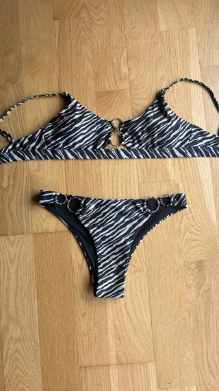 Bikini estampado cebra talla S/ M “Hunkemoller”