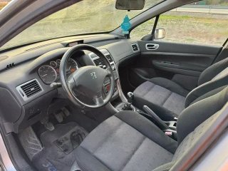 Peugeot 307 (7plazas) Diesel