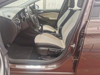 Opel Astra 2016