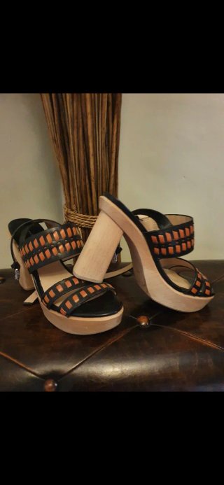Tacones Mango chica