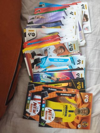 98 Cromos Panini Adrenalyn XL 2025-26