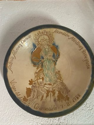 Plato Virgen del Saliente Coronación (1988)