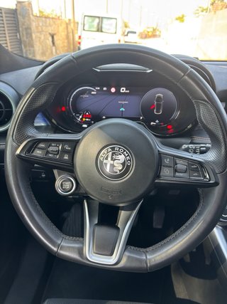 Alfa Romeo Tonale 2023