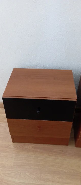 Mesitas de noche madera y negro