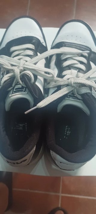 Scarpe Fila donna nere e bianche