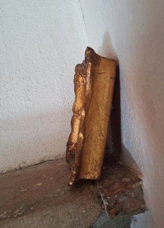 L322   Quadretto antico dipinto a mano