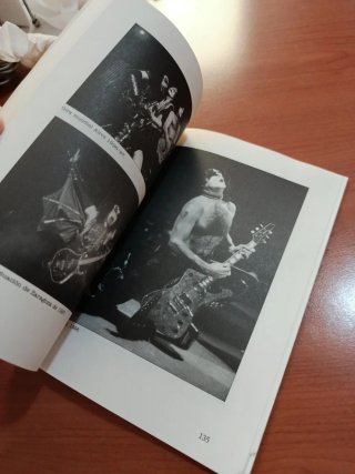 Libro KISS de Andrés López